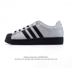 阿迪达斯 Adidas Superstar 2025年新款鞋子 蛇年新款 经典贝壳头系列 新款休闲板鞋潮流男女士运动鞋 。鞋面柔软皮革材质 标志性的贝壳鞋头，简