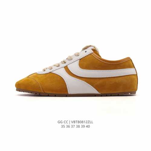 新品公司级 Gg Cc 女鞋 德训鞋 经典休闲运动鞋奢侈品百搭板鞋 公主鞋，不挑衣服穿，也不挑包，随便搭。它穿上脚超级舒服，很软。鞋面采用的专门定制的小牛皮透气