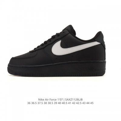 耐克 Nike Air Force 1 '07 Low 空军一号含气垫 小白鞋 低帮百搭厚底增高休闲运动板鞋。柔软、弹性十足的缓震性能和出色的中底设计，横跨复古