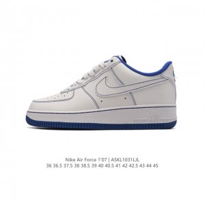 耐克 Nike Air Force 1 '07 Low 空军一号含气垫 低帮百搭厚底增高休闲运动板鞋。柔软、弹性十足的缓震性能和出色的中底设计，横跨复古与现代的