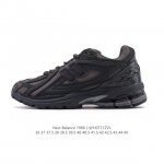 公司级 新百伦 New Balance M 6系列 复古运动鞋单品宝藏老爹鞋款。作为Nb最经典的档案鞋型之一，与2002一样， 6有着Nb最成熟的技术加持和复古