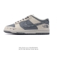 公司级 耐克 Nike Dunk Low Retro 运动鞋复古板鞋。 作为 80 年代经典篮球鞋款，起初专为硬木球场打造，后来成为席卷街头的时尚标杆，现以经典