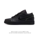 耐克 乔丹air Jordan 1 Low Aj1 乔1 乔丹1代aj1 低帮复古文化休闲运动篮球鞋。该鞋款从 1985 年元年款汲取设计灵感，焕新演绎简约经典
