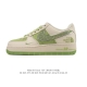 耐克 Nike Air Force 1 '07 Low 空军一号含气垫 低帮 小白鞋 百搭厚底增高休闲运动板鞋。柔软、弹性十足的缓震性能和出色的中底设计，横跨复