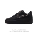 耐克 Nike Air Force 1 '07 Low 空军一号含气垫 低帮百搭厚底增高休闲运动板鞋。柔软、弹性十足的缓震性能和出色的中底设计，横跨复古与现代的