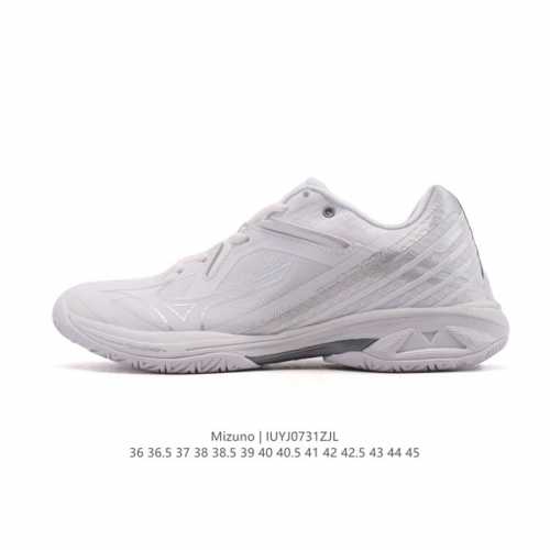 公司级 Mizuno 美津浓 复古时尚休闲舒适减震运动跑步鞋 美津浓Wave机械缓震，可以说是机械缓震跑鞋科技的翘楚。有着非凡的适应性，有着充分而持久的缓震能力