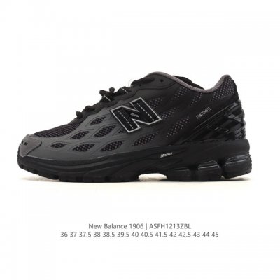 公司级 新百伦 New Balance M1906系列 复古运动鞋单品宝藏老爹鞋款。作为Nb最经典的档案鞋型之一，与 2一样，1906有着Nb最成熟的技术加持和
