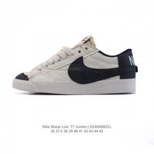 耐克 Nike Blazer Low '77 Jumbo 运动鞋，抓地板鞋，革新重塑经典街头人气鞋款，采用人气传统外观，巧搭大号耐克勾勾设计和宽大鞋带。柔软泡绵