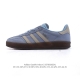 160 阿迪达斯 Adidas Originals Gazelle Indoor复古三叶草防滑透明橡胶板鞋经典运动鞋。这款经典鞋,忠于原版设计,缀撞色三条纹和鞋