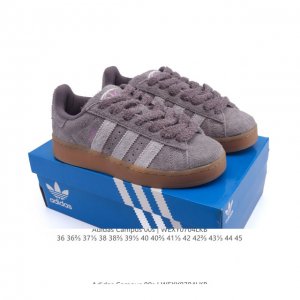 Adidas阿迪达斯.三叶草Campus 00S 面包鞋复古休闲板鞋。千禧回潮！Adidas Campus 00S 经典再现！面包化的Campus鞋款在今年受到