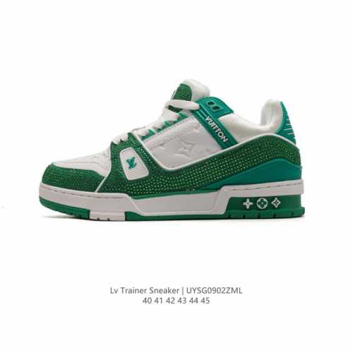 路易威登louis Vuitton Lv路易威登板鞋 时尚厚底增高运动鞋 潮男鞋 舒适防滑底和百搭性霸屏整个时尚娱乐圈，细节调整完美主义！鞋面采用专柜zp一致的