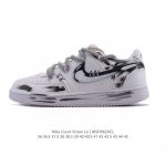 公司级 耐克Nike Court Vision Low 校园风低帮复古篮球板鞋男女运动鞋 解构绑带 双鞋带。延续80年代复古篮球鞋，添加学院风细节。皮革组合鞋面