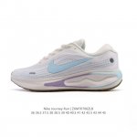 耐克 Nike Journey Run 男女子透气公路运动跑步鞋 厚底增高老爹鞋 搭载柔软厚实的 Comfiride 泡绵缓震配置，助你征服充满挑战的路面，大步