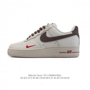 130 耐克 Nike Air Force 1 '07 Low 空军一号含气垫 小白鞋 低帮百搭厚底增高休闲运动板鞋。柔软、弹性十足的缓震性能和出色的中底设计，