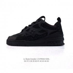 新款公司级 Lv Skate Sneaker 路易威登 水钻系带 时尚低帮 2025年新款运动板鞋 蛇年限定 2025 Lv 路易威登 Skate铆钉休闲运动鞋