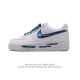 耐克 Nike Air Force 1 '07 Low 空军一号含气垫 低帮百搭厚底增高休闲运动板鞋。柔软、弹性十足的缓震性能和出色的中底设计，横跨复古与现代的
