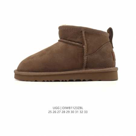 童鞋 公司级 Ugg 雪地靴 儿童鞋广东原产，采用Tpu模压鞋面内嵌羚羊棕羊毛，鞋面具有防水功能，选用7毫米Uggpure 植入式羊毛里衬与可拆卸的Uggpur - 点击图像关闭