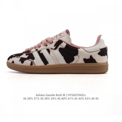 阿迪达斯 Adidas Originals Gazelle Indoor复古三叶草 奶牛印花毛绒织物鞋面 防滑透明橡胶板鞋经典运动鞋。这款经典鞋,忠于原版设计,
