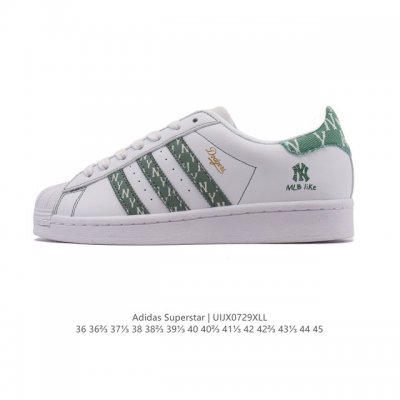 公司级 阿迪达斯 Adidas Superstar 2025年新款鞋子 蛇年新款经典贝壳头系列 新款休闲板鞋潮流男女士运动鞋。鞋面柔软帆布拼接材质 标志性的贝壳