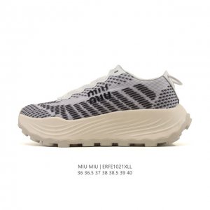 新品公司级 Miumiu厚底增高运动老爹鞋，时尚舒适之选！缪缪 Miumiu 的厚底跑鞋，以其卓越的品质和时尚感，成为了时尚达人们的宠儿。这款鞋子采用高品质的水