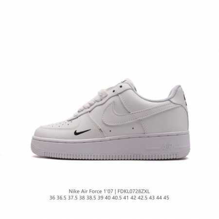 耐克 Nike Air Force 1 '07 Low 空军一号含气垫 低帮百搭厚底增高休闲运动板鞋。柔软、弹性十足的缓震性能和出色的中底设计，横跨复古与现代的 - 点击图像关闭