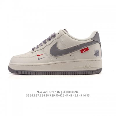 耐克 Nike Air Force 1 '07 Low 空军一号 小白鞋 含气垫 联名低帮百搭厚底增高休闲运动板鞋。柔软、弹性十足的缓震性能和出色的中底设计，横