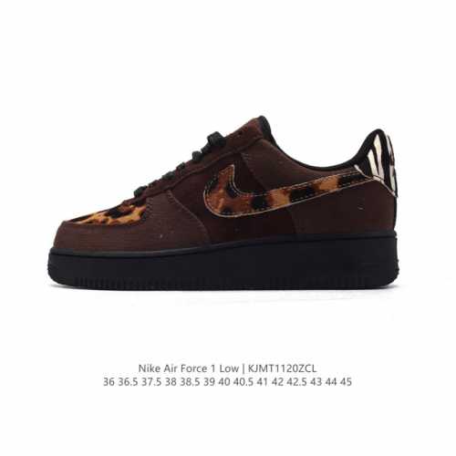 耐克 Nike Air Force 1 '07 Low 空军一号含气垫 低帮百搭厚底增高休闲运动板鞋。柔软、弹性十足的缓震性能和出色的中底设计，横跨复古与现代的