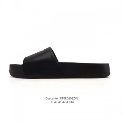 新品 迪桑特Descente Modern Style 柔软舒适休闲 防滑防磨一字拖鞋 黑色舒适 简约百搭，材料非常的软弹 夏日必备 很凉快，纯黑的鞋身很酷，光