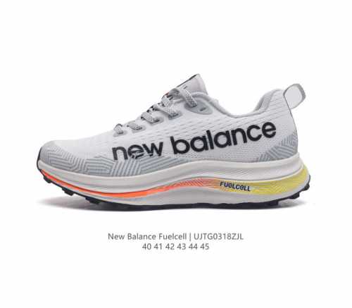 新百伦 New Balance Nb 男士运动鞋rc Elite系列 马拉松专业竞速碳板跑步鞋 搭载全新升级的全脚掌 Fuelcell科技中底 其优秀的疾速回弹