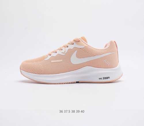 Nike 耐克官方AIR ZOOM VOMERO 公路跑步鞋 ZOOMX 缓震跑步鞋 VOMERO系列是NIKE旗下的高端缓震跑鞋 特别是最近几代升级成了全掌