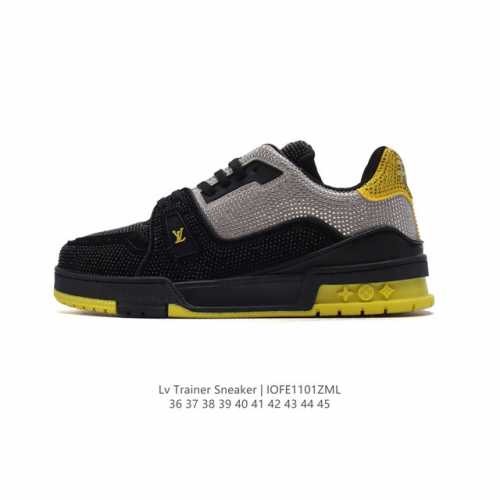 公司级 路易威登 Louis Vuitton LV路易威登板鞋 时尚运动鞋 潮厚底增高鞋 。舒适防滑底和百搭性霸屏整个时尚娱乐圈，细节调整完美主义！鞋面采用柔软