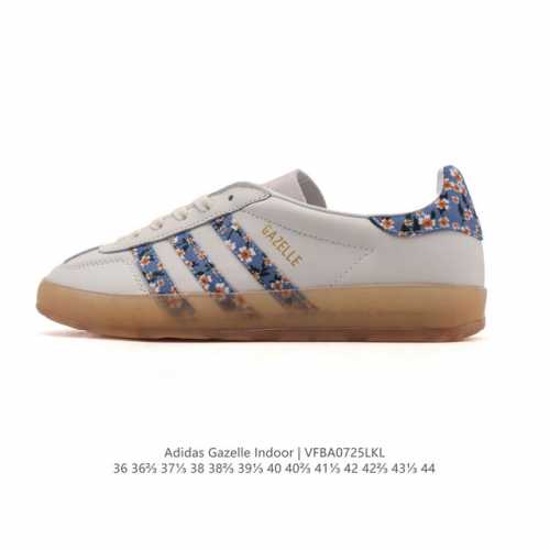 阿迪达斯 Adidas Originals Gazelle Indoor复古三叶草防滑透明橡胶板鞋经典运动鞋 Hello Kitty 猫。这款经典鞋,忠于原版设