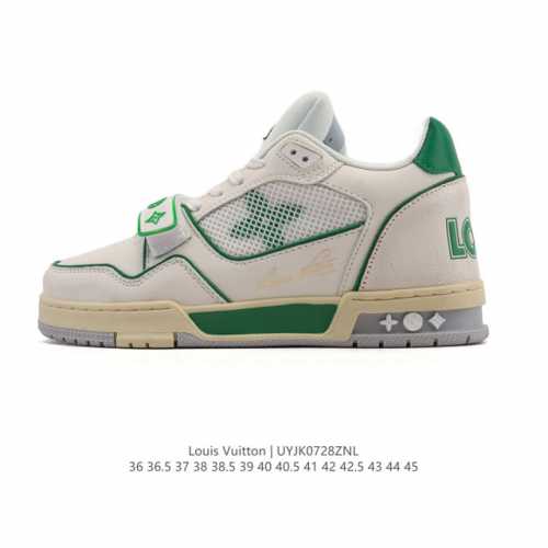 公司级 Lv Skate Sneaker 路易威登 2025年新款运动板鞋 蛇年限定 春夏秀场初次亮相，此次以粒面牛皮革焕新呈现。加垫鞋领和鞋舌援引滑板鞋设计，