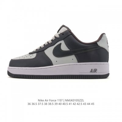 耐克 Nike Air Force 1 '07 Low 空军一号含气垫 低帮百搭厚底增高休闲运动板鞋。柔软、弹性十足的缓震性能和出色的中底设计，横跨复古与现代的