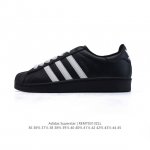 130 【真标】阿迪达斯 Adidas Superstar 三叶草经典贝壳头系列 新款休闲板鞋潮流男女士运动鞋 。鞋面柔软皮革材质 标志性的贝壳鞋头，锯齿三条纹
