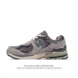 新百伦 New Balance 2002R 跑鞋 男女运动鞋 潮老爹鞋。沿袭了面世之初的经典科技，以 Encap 中底配以升级版 N-Ergy 缓震物料。鞋面则