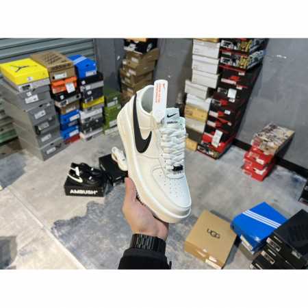 头层AMBUSH x Nike Air Force 1 Low SP Phantom 空军一号宽底版系列低帮百搭休闲运动板鞋“联名黑白大钩” 货号：DV3464 - 点击图像关闭