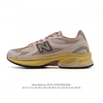 公司级 新百伦 New Balance2010英产做旧鞋款纯色绒运动鞋 厚底增高老爹鞋。此复刻经典鞋款，加入当下大热的户外元素，以曾经篮球鞋款型式样加以打造鞋款