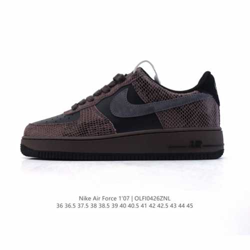 公司级 耐克 Nike Air Force 7 Low 2025新年新款 空军一号含气垫 小白鞋 低帮百搭厚底增高休闲运动板鞋。柔软、弹性十足的缓震性能和出色的