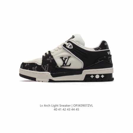 路易威登louis Vuitton Lv路易威登板鞋 时尚厚底增高运动鞋 潮男鞋 舒适防滑底和百搭性霸屏整个时尚娱乐圈，细节调整完美主义！鞋面采用专柜zp一致的 - 点击图像关闭