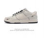 特价原价280元 耐克nike Dunk Low 板鞋 Sb系列经典百搭休闲运动板鞋加厚鞋舌的填充 使舒适性大大提升 同时也更方便穿脱中底部分则加入了脚感柔软舒