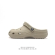 Crocs 沙滩洞洞鞋 男女休闲厚底增高凉拖鞋 卡骆驰杨幂同款 厚底增高凸显大长腿沙滩鞋 选择尺码时 建议选大一码 脚感更舒适 这款没有鞋盒 类型：男女鞋 尺码