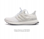 阿迪达斯 Adidas Ultraboost Shoes 运动休闲实用织物网面跑步鞋 舒适又运动的ultraboost跑步鞋 经典,但不老 Adidas Ult