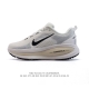 公司级 耐克 Nike Vomero 18 厚底增高老爹运动跑步鞋。全新 Vomero 提供比以往更多的緩衝效能以及該系列有史以來最高的鞋底高度，結合 Nike