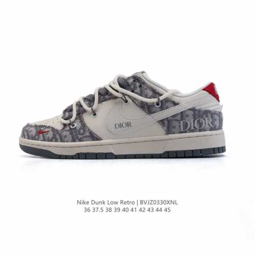 公司级 耐克 Nike Dunk Low Retro 运动鞋复古板鞋 2025年新款 新年鞋子 迪奥联名 解构绑带 双鞋带。 作为 80 年代经典篮球鞋款，起初