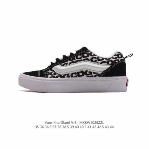 万斯 Vans Knu-Skool VR3 LX 面包鞋帆布鞋面。坎普尔 茱利安系列低帮复古硫化休闲运动板鞋“肥胖版大LOGO”要说整个年最为热门的鞋型之一，