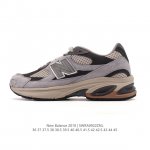 公司级 新百伦 New Balance2010英产做旧鞋款纯色绒运动鞋 厚底增高老爹鞋。此复刻经典鞋款，加入当下大热的户外元素，以曾经篮球鞋款型式样加以打造鞋款