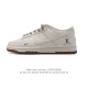 公司级 耐克 Nike Dunk Low Retro 运动鞋复古板鞋 路易威登联名。作为 80 年代经典篮球鞋款，起初专为硬木球场打造，后来成为席卷街头的时尚标