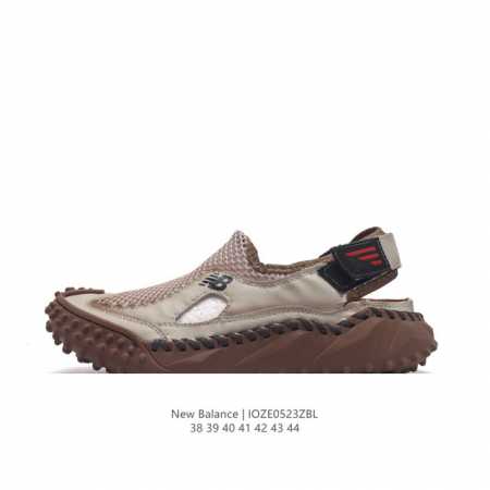 新百伦 New Balance 系列男包头舒适运动山系凉鞋沙滩鞋 ，跟以往的nb凉鞋不同这次前面是包头设计避免脚趾裸露在外面包裹性，鞋面有松紧带可以调节松紧无论 - 点击图像关闭