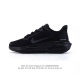 颠覆式升级！Nike 飞马新鞋 触感柔软，质感升级！随着“耐克 蓝图 系列”在巴黎的盛大发布，全新一代 登月41代 Nike Pegasus 41运动老爹鞋也正